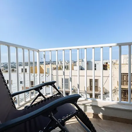 Charming, Comfortable In The Centre W/wifi By 360 Estates * Hamrun