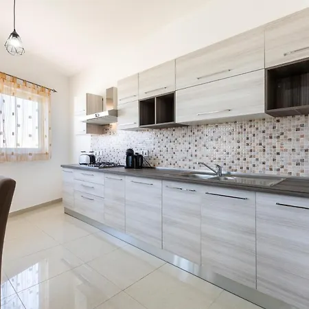 Appartement Charming, Comfortable In The Centre W/wifi By 360 Estates Hamrun