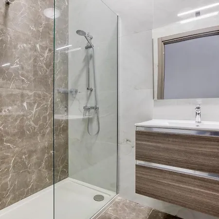 Charming, Comfortable In The Centre W/wifi By 360 Estates